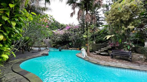 Edensor Hills & Resort in Babakan Madang