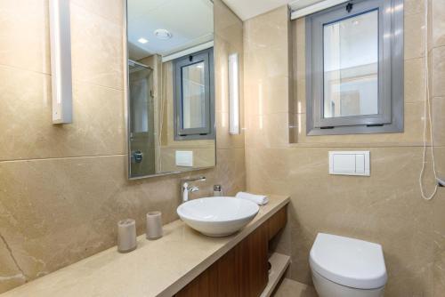 Solidere Lavish Apartments in Downtown Beirut - image 2