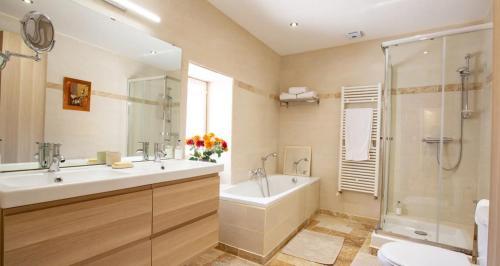 21 Le Clos du Château (21 Le Clos du Chateau) in Dunes