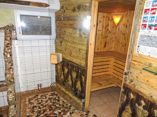 Apartment Eisenhut by Interhome in 黑塔烏