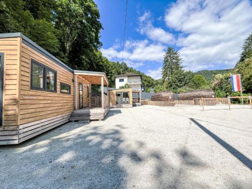 Holiday Home Tiny Haus Vierseenblick Nummer 1 by Interhome in Pusat Kota Boppard