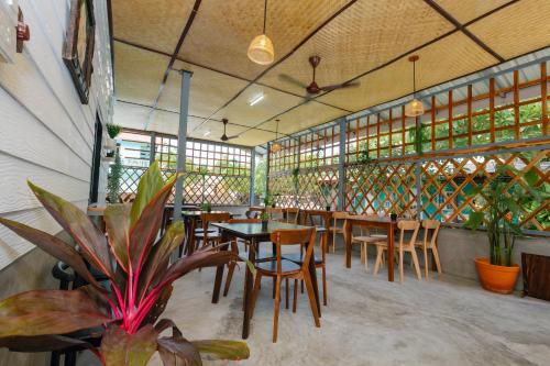 Charung by The Sea - 레스토랑