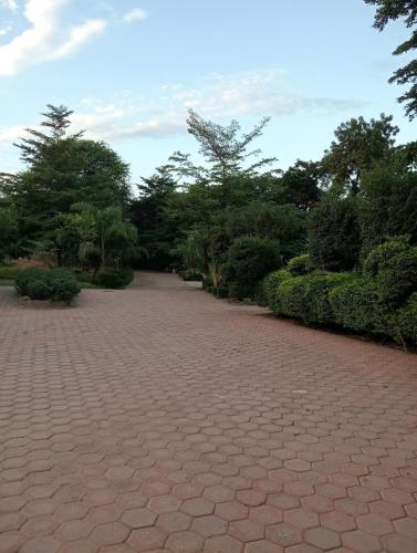 We welcome you to Chirundu in เซียวองกา