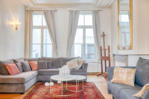Elegant 2-Bedroom Duplex in Central Ostend - Location saisonnière - Ostende