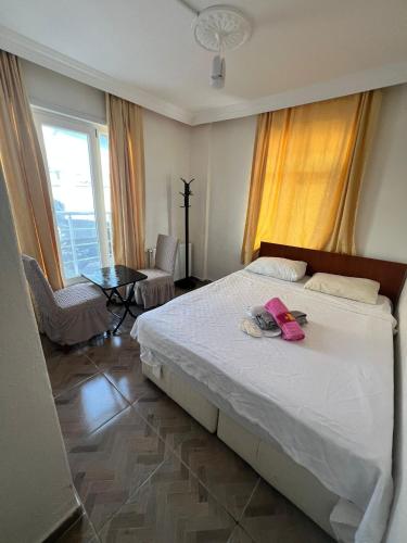 1 queen bed