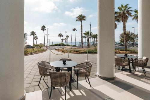 Almera Hotel in Bat Yam