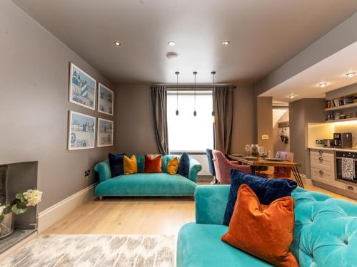 Stylish 2-Bed Flat Near Portobello Notting Hill Pass the Keys, London (photo 10)