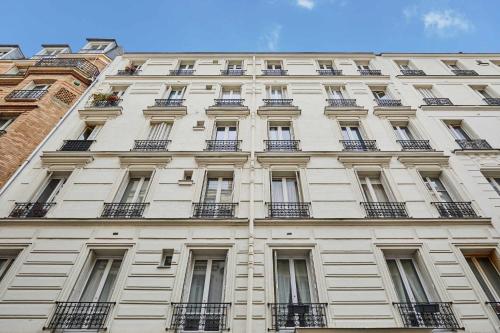 Superb apartment Invalides Eiffel Tower - image 12