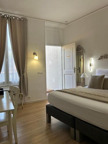 1 queen bed