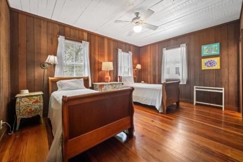 Kitchens Creek home by Peace Vacations - image 7