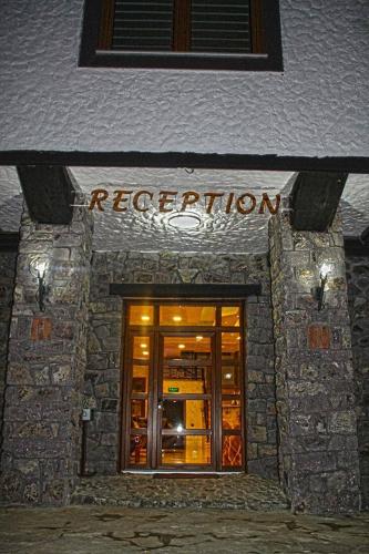 Hotel Ulpiana, Ethno House in Gracanica
