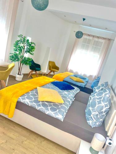 Relax Fewo - 3 Parking! 3 Double-Bed! 2 Bedrooms, WIFI, COFFEMASHINE-Fully Automatic, KITCHEN, NETFL in Gevelsberg