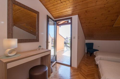 Apartment Gaudeamus - image 9