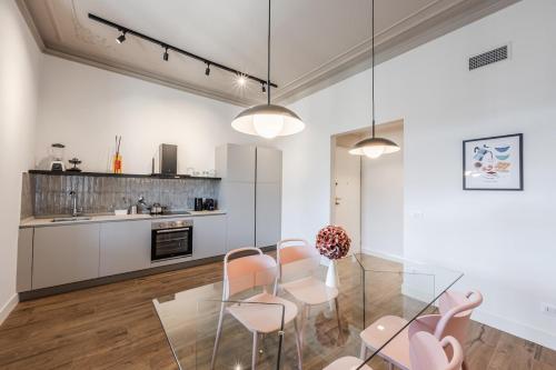 Luxury by the Sea - Central Design Apartment with AC in Rapallo