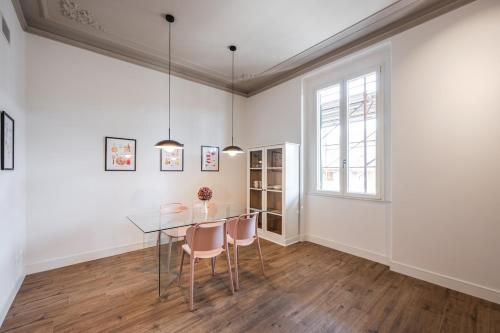 Luxury by the Sea - Central Design Apartment with AC in Rapallo