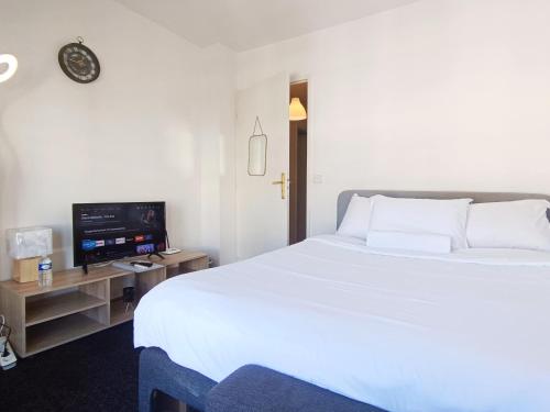 Cozy Corner near Paris La Defense Grande Arche chambre d'hôte Charlebourg