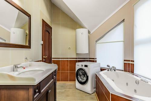 布克維酒店 (Bukovel Hotel) in 波利亞尼察