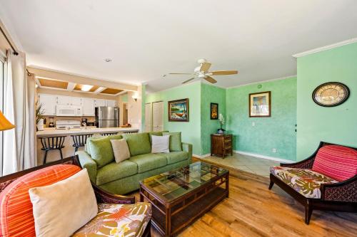 Sandpiper 120A-as seen on HGTV's Hawaii Life with pool BBQ hot tub - image 12