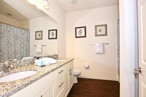 Great Townhouse In Great Luxurious Community, Poolgym Close To Disney! thumb 2