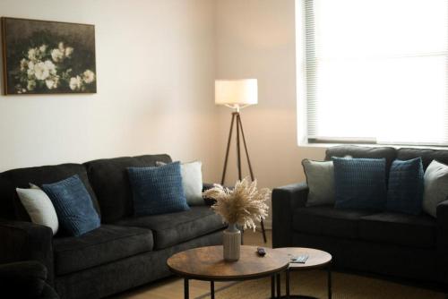 Charming 2 Bedroom Loft, Cleveland (photo 6)