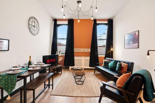 Stylish 3 bed Birmingham Apartment, Birmingham (photo 10)
