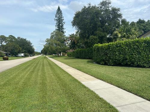 สภาพแวดล้อมโดยรอบ, Wellington Guest Suite in เวลลิงตัน (FL)