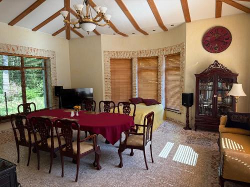 Faciliteter, Guests house with amazing pool and sauna in Babite