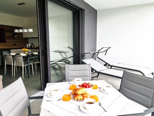 Erkély/terasz, Casa Joma - luxury apartment in Santa Maria di Lugana