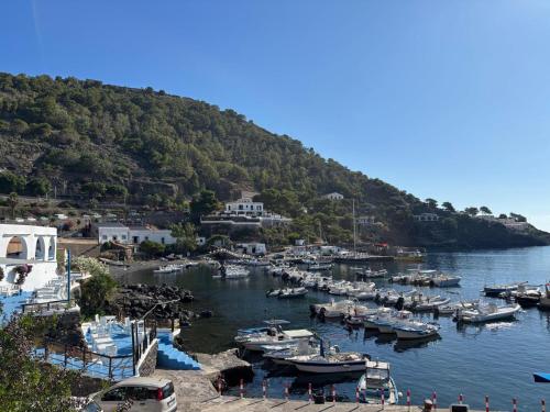 Jasmine House Ustica heart in อุสติกา