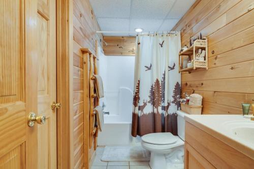 Boujee Bear Lodge - A Peaceful Cabin in the Woods, Morganton (foto 9)