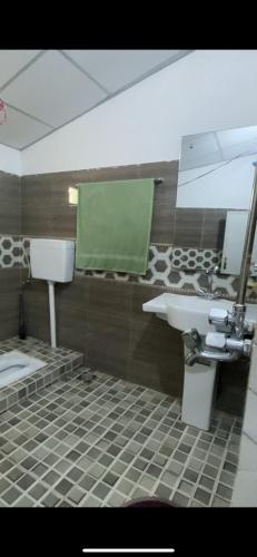 Ajwa Grand Hotel karor, Karor (photo 10)