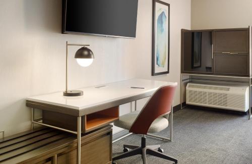 Courtyard by Marriott Atlanta Covington - image 10