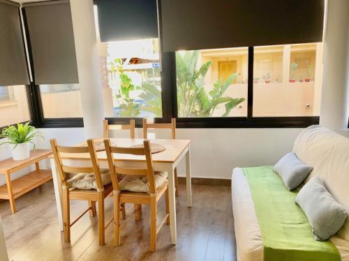 Acogedor Apartamento Playa los Álamos ,Torremolinos !