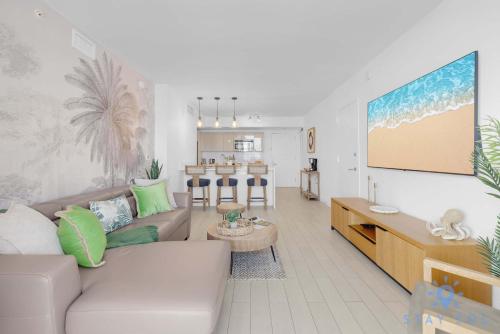 Amazing View Balcony - 1BR- Pool & Gym
