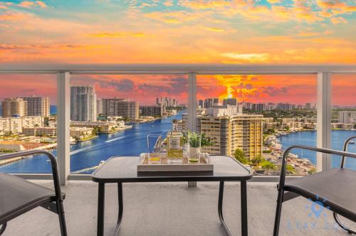 Amazing View Balcony - 1BR- Pool & Gym