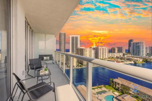 Amazing View Balcony - 1BR- Pool & Gym