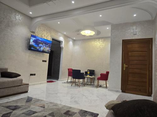 joli appartement à petit prix1 (joli appartement a petit prix1) in El Mechouar Stinia
