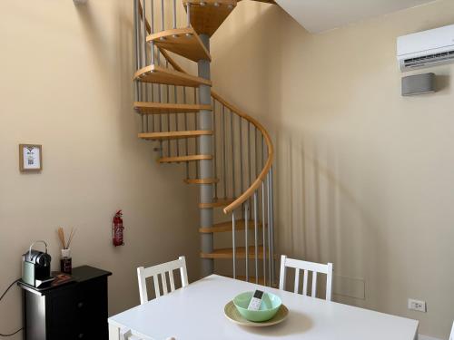 EUREKA APArtment 4