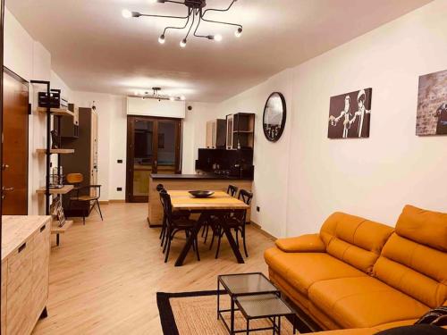 Silvios House Nuovissimo appartamento moderno con box auto in 萨萨里市中心