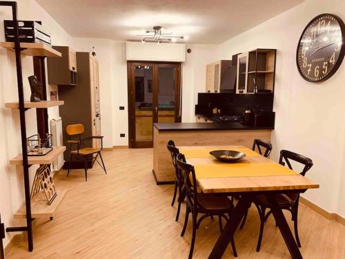 Silvios House Nuovissimo appartamento moderno con box auto in 萨萨里市中心