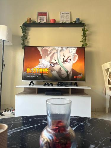 Apprt 2min de la Gare,Wi-Fi Fibre, Netflix ,PS4 in 세타트