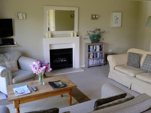 Long Meadow - image 10