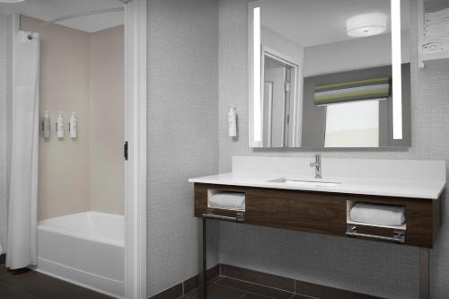 2 bedrooms, 2 beds