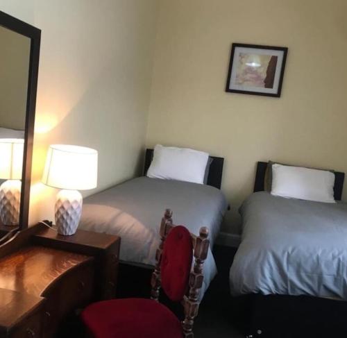 Heathrow Stay near Hounslow Central Tube Station