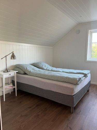 Ny leilighet 5 min fra Dyreparken in Høvåg