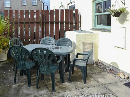 Exterior view, Willow Cottage in St Newlyn East