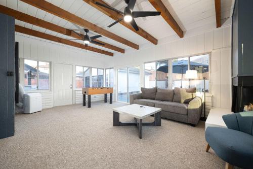 Central Backyard Oasis Villa in Allied Gardens