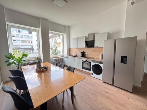 XXL City Apartment - 5 bedrooms - free parking - MalliBase Apartments, Hannover (photo 7)