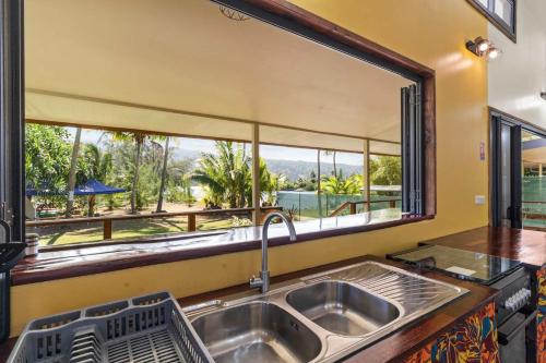 Temenino Pihiti Secluded Bungalow in อฟาอาฮิติ