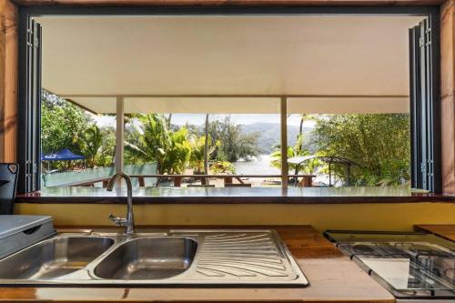 Temenino Villa Komako Seaside House in To'ahotu